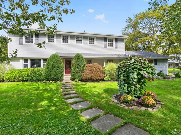 39 Drohan Street, Huntington, NY 11743