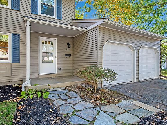 3rd image of 521 Cherrington Ct