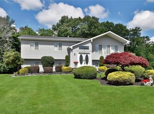 9 Rella Dr, New City, NY 10956