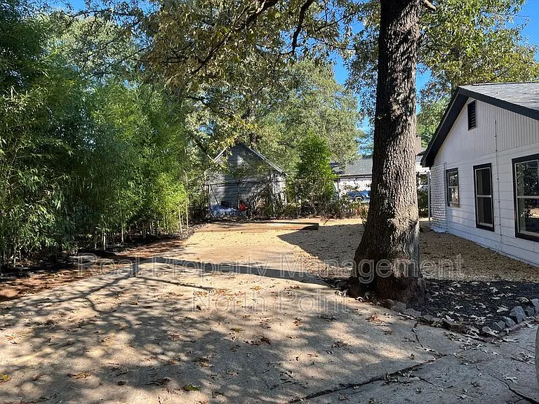 1645 Metropolitan Pkwy SW #A — Photo 24