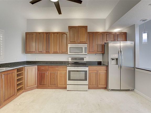 2nd image of 1640 Presidential Way #107