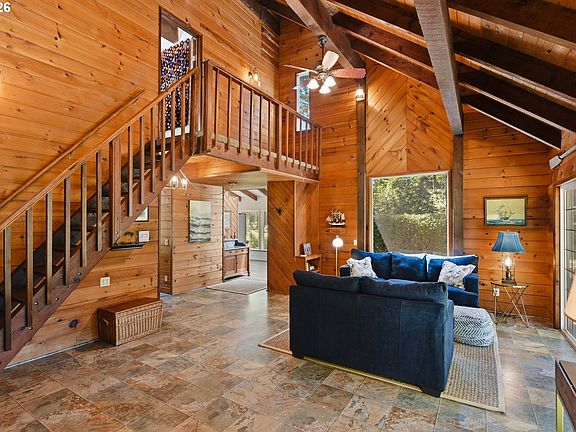 5th image of 88245 Cardinal Ln
