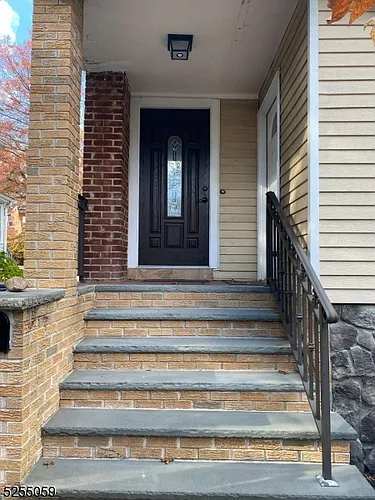 503 Downer St Photo 1