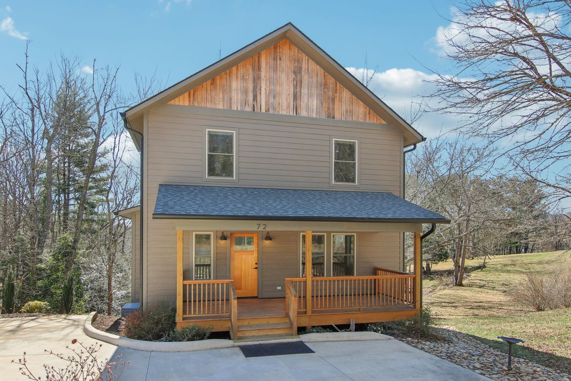 Jonestown Rd-002.jpg
