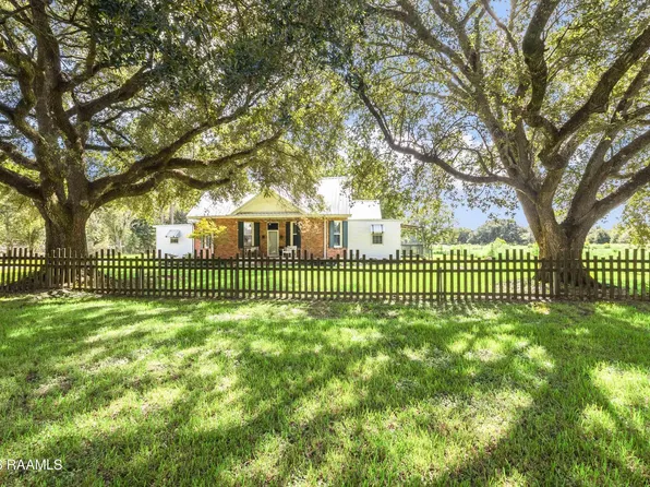 4961 Verot School Rd, Youngsville, LA 70592