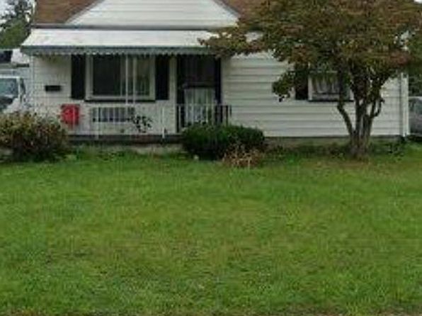 240 E La Clede Ave
