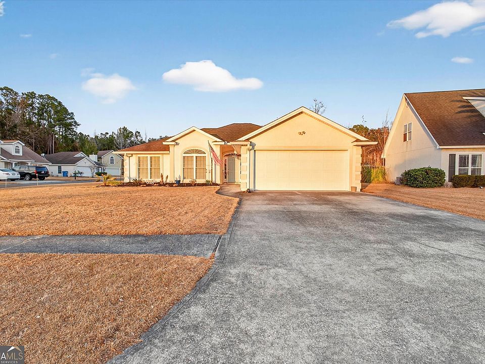 1st image of 138 Hardwood Forest Dr