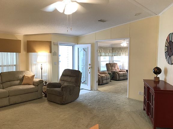 4th image of 184 Lake Huron Dr