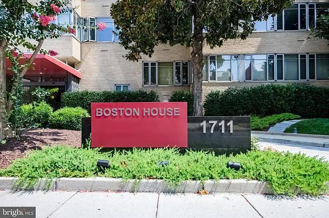 1711 Massachusetts Ave NW #729 — Photo 1