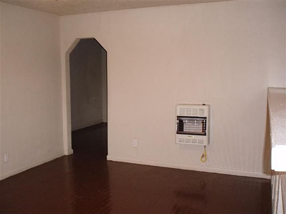 3rd image of 521 SW 24th St