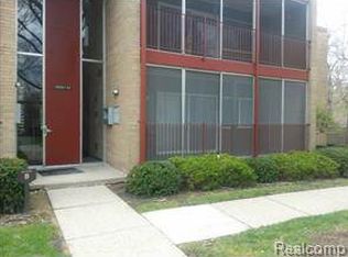 16571 Middlebelt Rd, Livonia, MI 48154