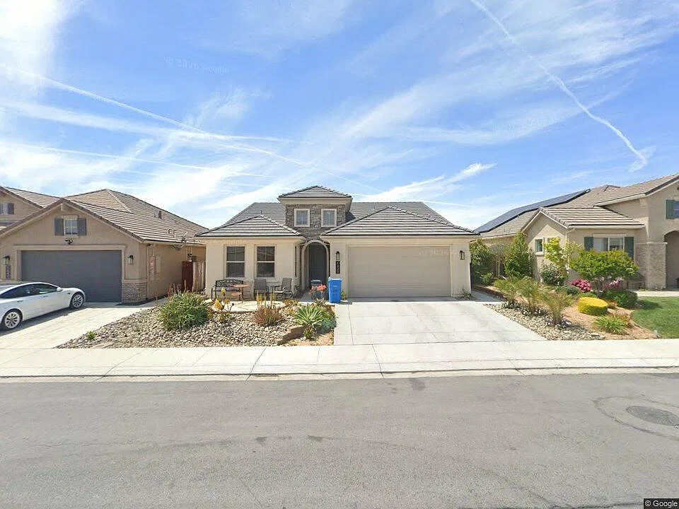 3 bed, 1850 sqft, $4,300 — Photo 1