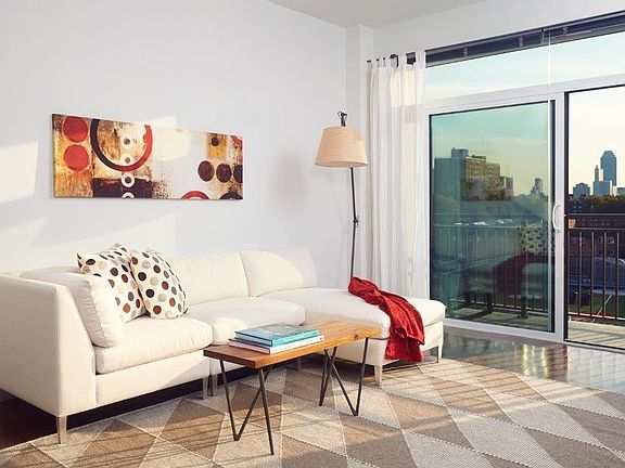 2nd image of 1215 Broadway APT 721