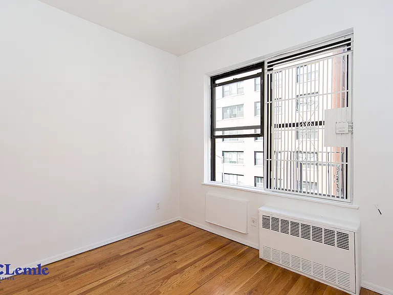 204 E 25th St #3FW — Photo 4