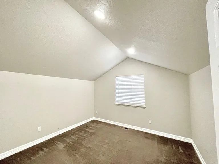 7778 Buckeye Tree Ln — Photo 35