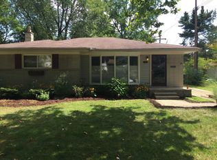 33712 Glenview Dr, Farmington, MI 48335