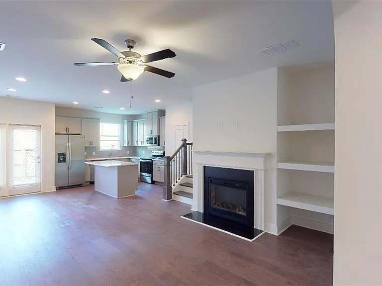 6414 Shalks Crossing Dr — Photo 5