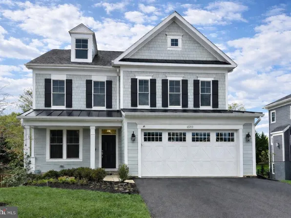 4592 Marshall Hills Ln, Fairfax, VA 22030