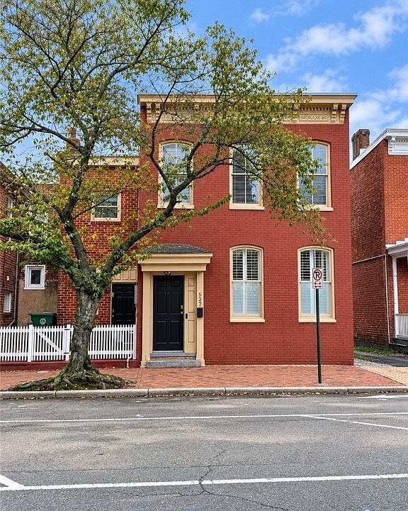 1st image of 527 N 1st St