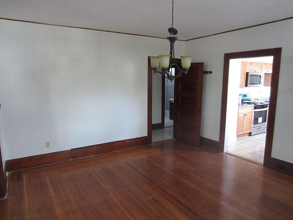 4th image of 19 Prospect Ave #1