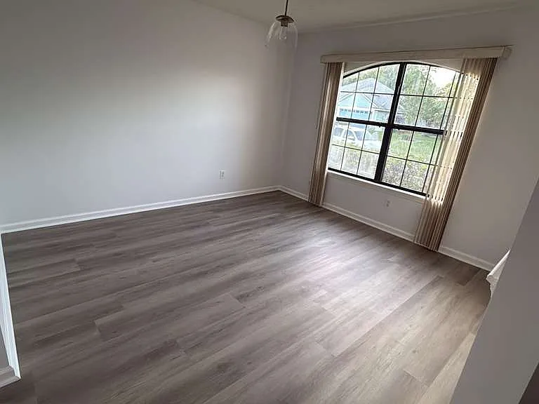 2755 Crumplehorn Ln — Photo 14