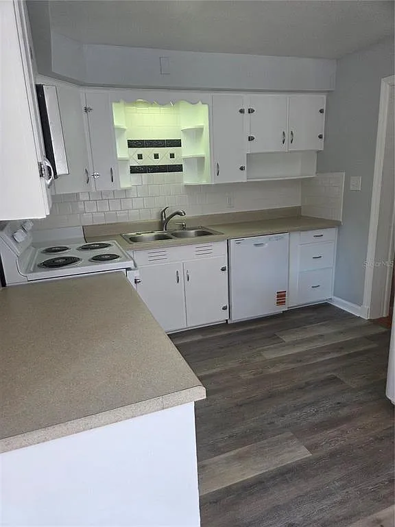 3 bed, 2.0 bath, 1200 sqft, $1,800 — Photo 4