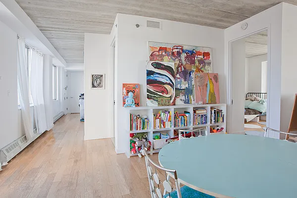 Sold by Avenue Sotheby's International Realty | media 7