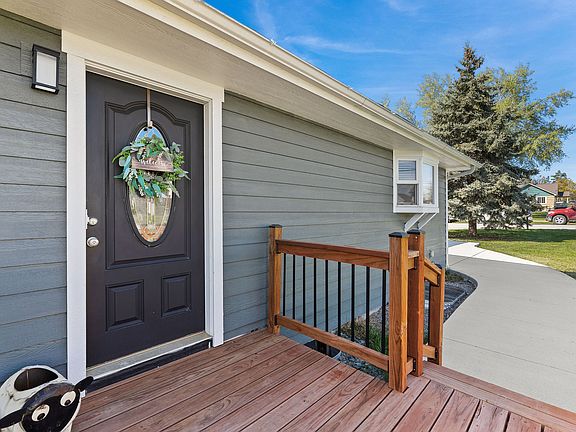 3rd image of 1599 Haven Dr