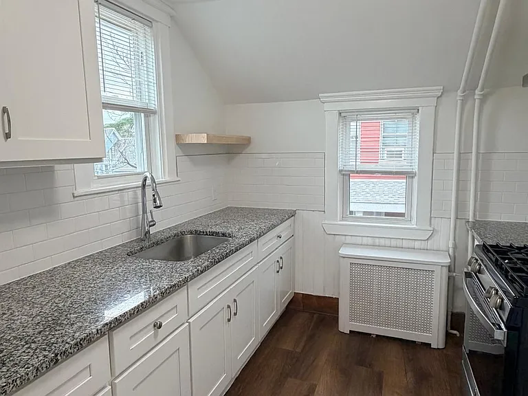 12 Endicott St #2 — Photo 12