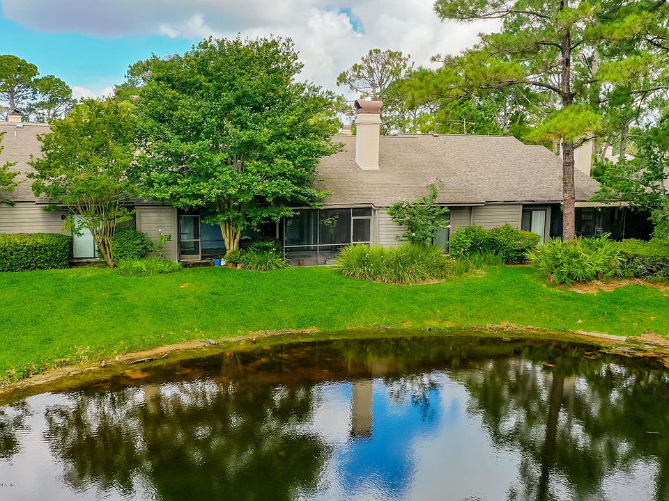 1st image of 112 Cranes Lake Dr
