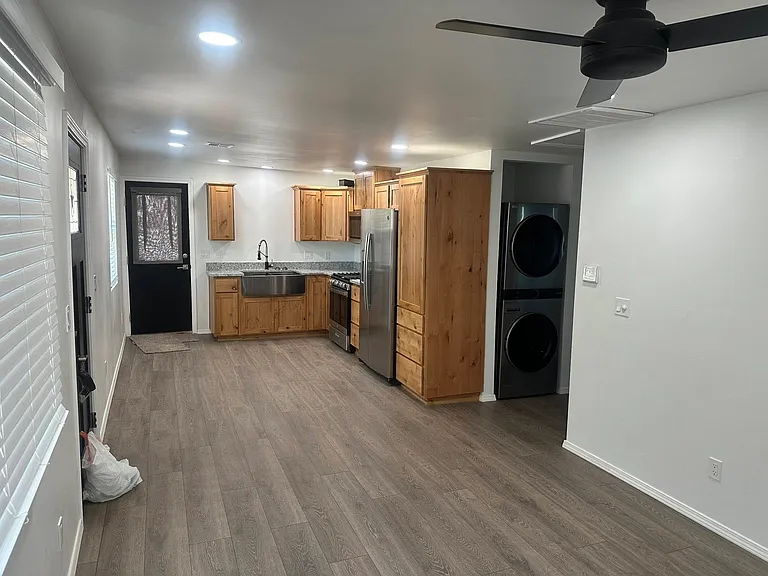 306 W Gila St — Photo 5