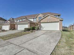 7551 Park Bend Ln, Pasadena, TX 77505