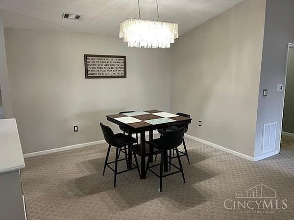 5th image of 12061 Carrington Ln