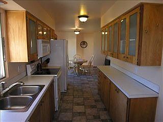 5th image of 1010 26th Ave