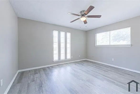 15902 Timber Valley Dr — Photo 16