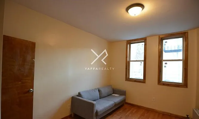 Rented by Yaffa Realty LLC | media 22