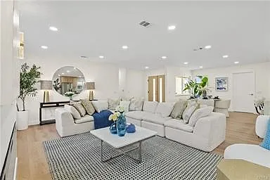 10276 Falcon Ave — Photo 6