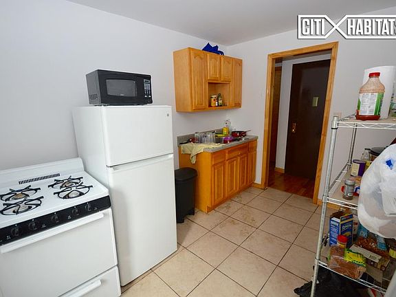 2nd image of 301 W 128th St APT 3