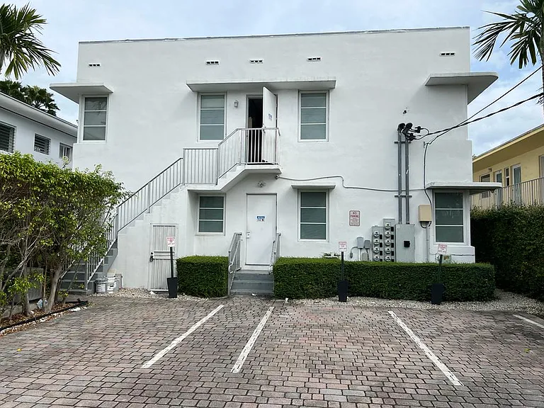 650 Euclid Ave — Photo 17