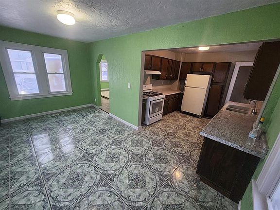 3rd image of 1606 Avenue B
