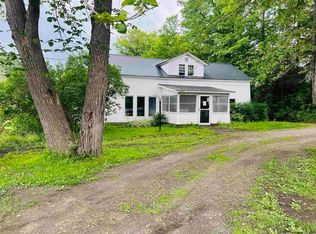 64 York St, Lyndonville, VT 05851