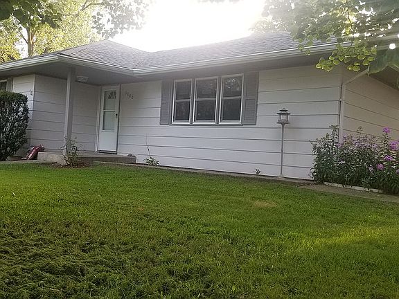 2nd image of 1000 S Marshall Ave