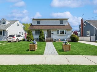3047 Fortesque Ave, Oceanside, NY 11572