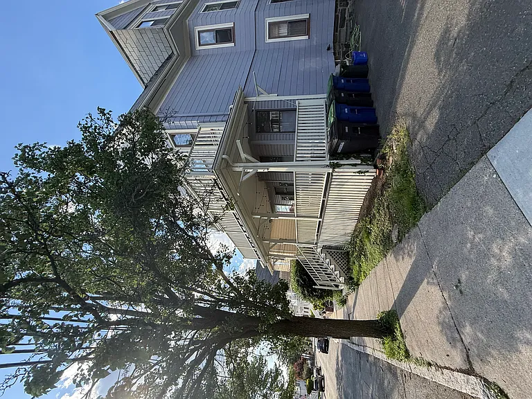33 Chetwynd Rd #B — Photo 7