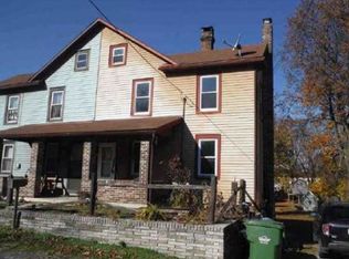 376 S Freeman St, Robesonia, PA 19551