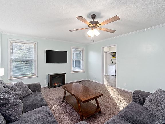 5th image of 1005 Dominion Dr
