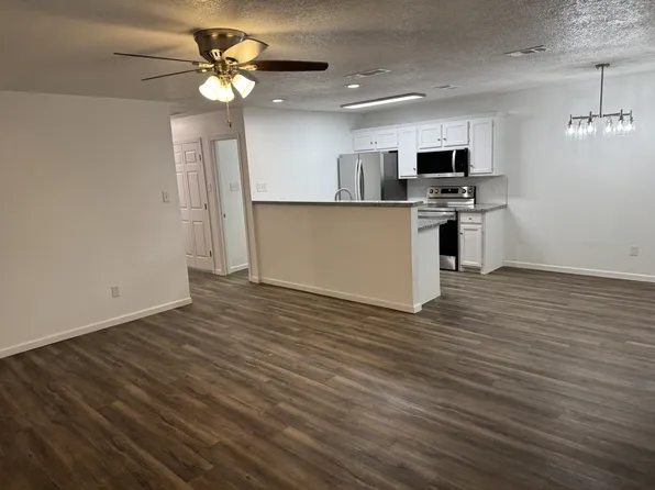 111 Magnolia St, Levelland, TX