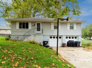 2005 SW 5th St, Blue Springs, MO 64014