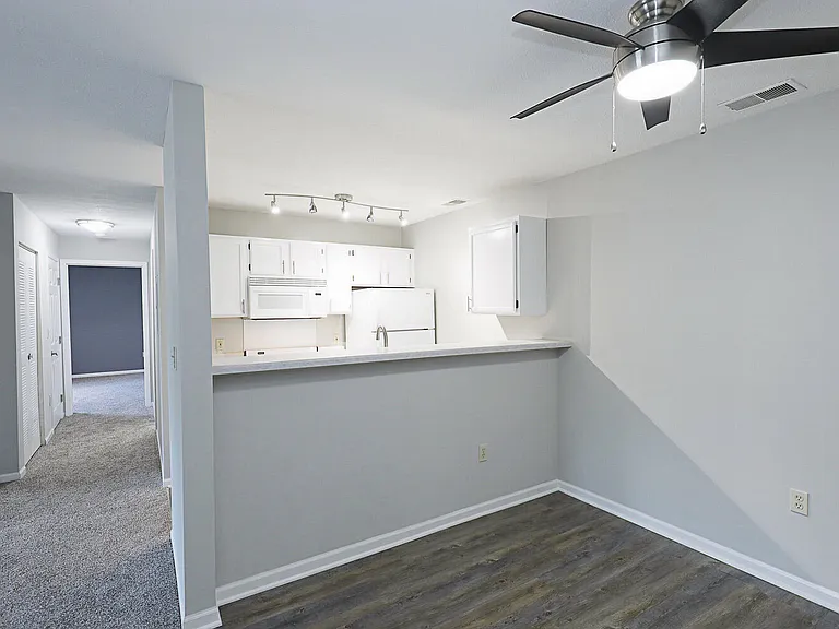 Compass Pointe — Photo 179