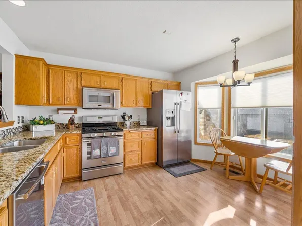12875 Glen Way, Apple Valley, MN 55124